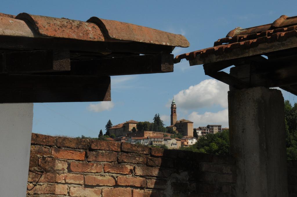 B&B La Coccarda CastellʼAlfero Dış mekan fotoğraf